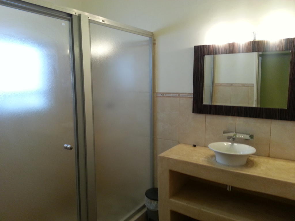 Rivendell Hotel Windhoek Habitación foto